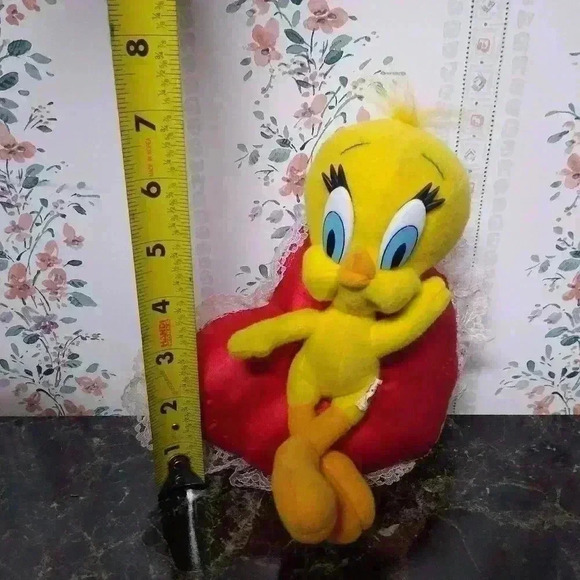 Vintage Tweety Bird Plush Red Heart Valentine's Gift - Picture 3 of 3